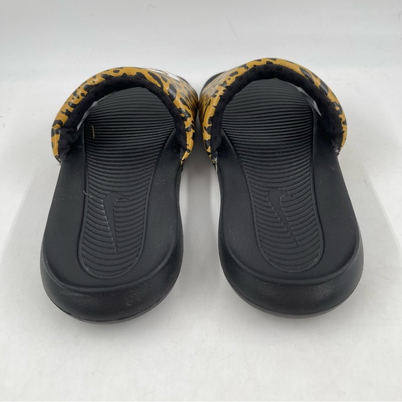 NEW! Nike Women’s Victori One Leopard Print Slides Sandals - Size 6 - Picture 4 of 11